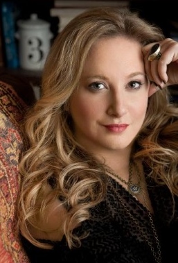 Photo of Leigh Bardugo